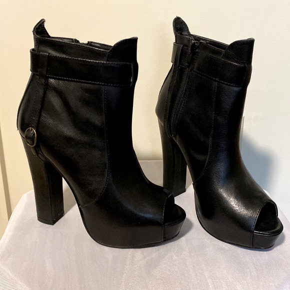 New - Picture 1 of 4